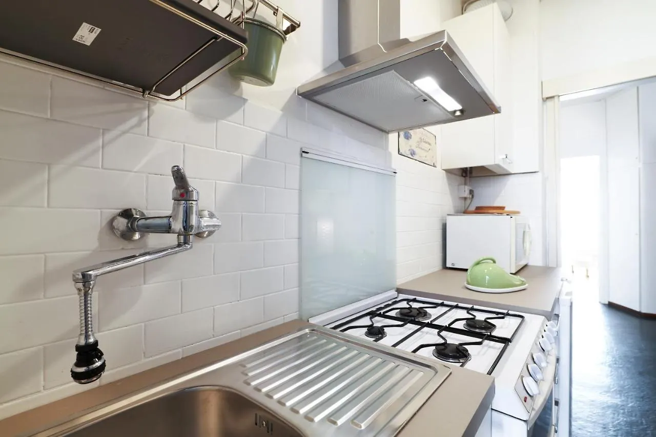 Primopiano - Valparaiso Apartment Milan Italy