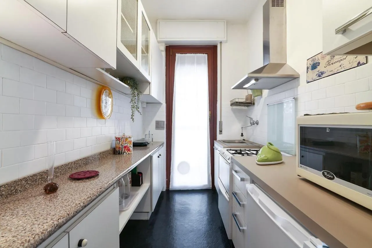 Primopiano - Valparaiso Apartment Milan 0*,  Italy