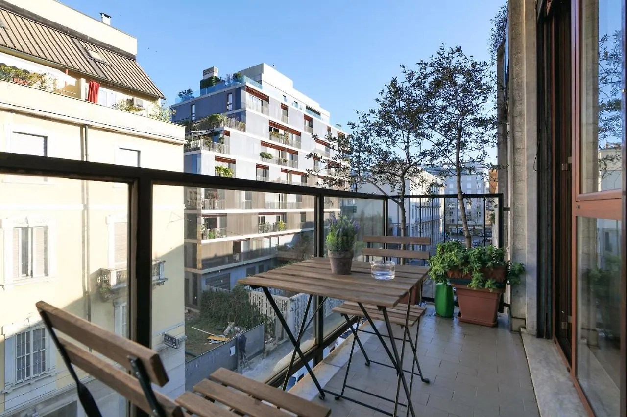 Primopiano - Valparaiso Apartment Milan