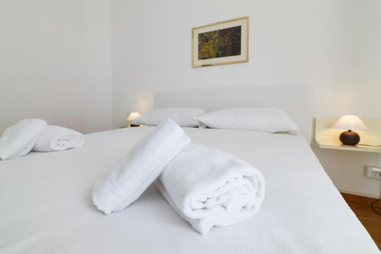 Primopiano - Valparaiso Apartment Milan Italy